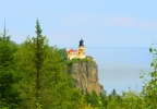 PICTURES/Split Rock Lighthouse - Two Harbors MN/t_Lighthouse & Trees1a.jpg